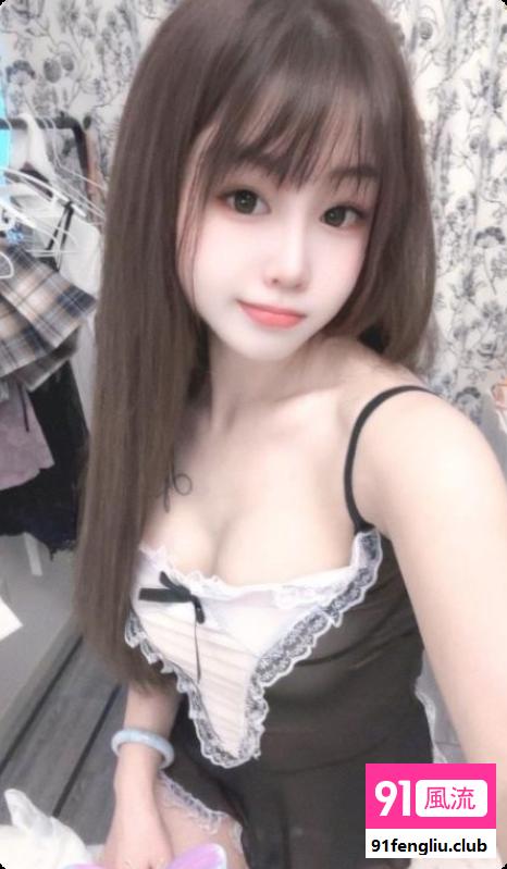 武进肤白貌美彤彤